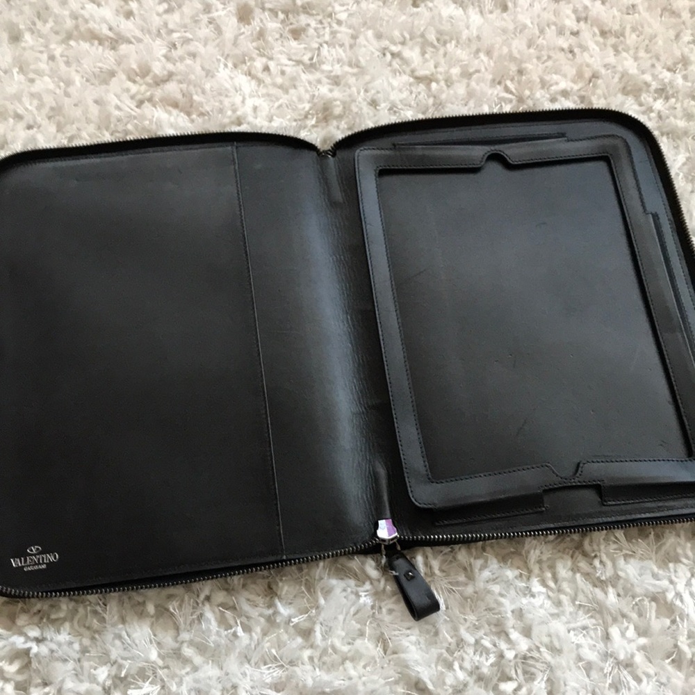 Valentino Rockstud Clutch- Fits Ipad, used - Picture 4 of 8